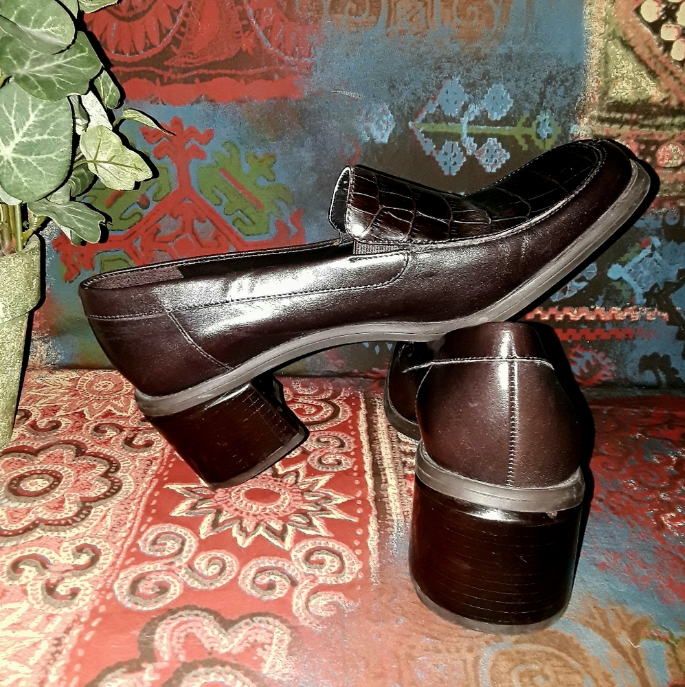 NWOT Naturalizer Loafers